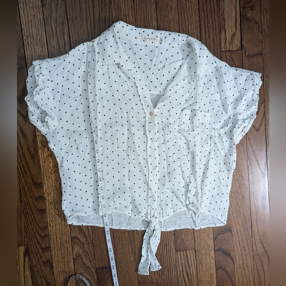 EUC polka dot tie-front cropped Ellison short sleeve gauzy cotton shirt - Picture 11 of 12